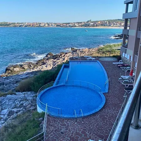 Апартамент Sunrise Созопол